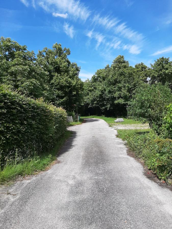Biesboschbest Werkendam Buitenkant foto