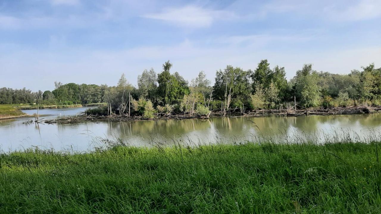 Biesboschbest Werkendam Buitenkant foto